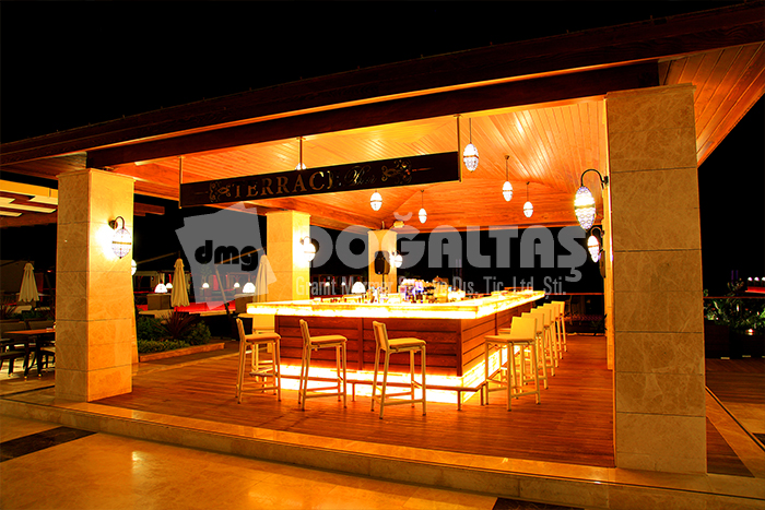 Cratos Otel